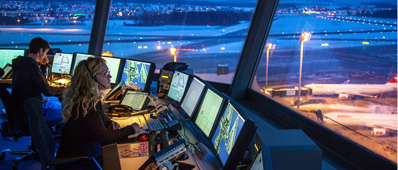 Fly level AIR TRAFFIC CONTROLLER